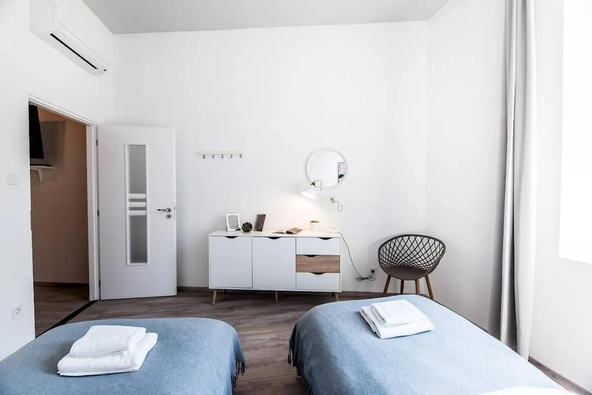 Nyaraló Extra Central Brand New Large Home With Air Con Budapest Magyarország