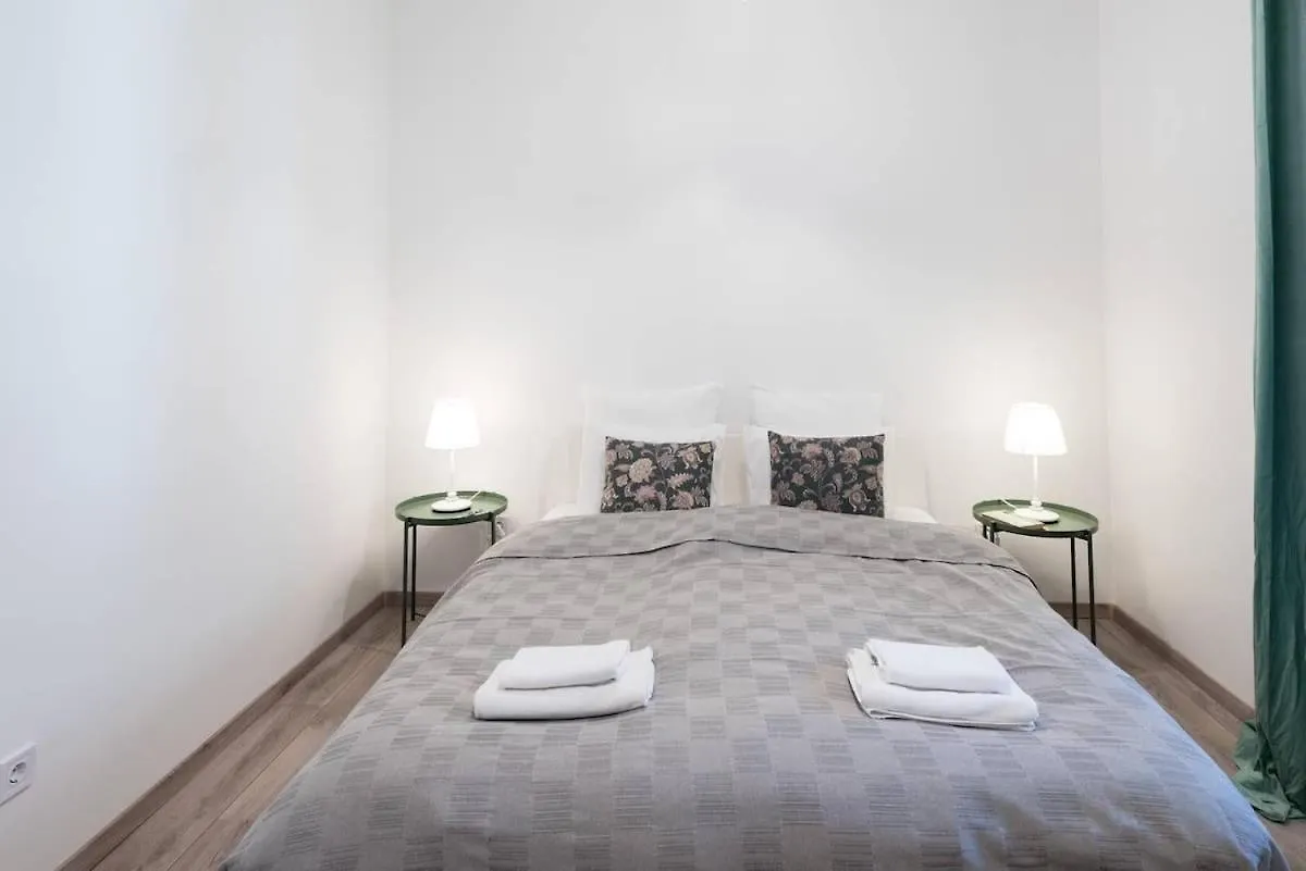 Extra Central Brand New Large Home With Air Con Budapest Hungary