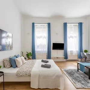 Holiday home Exclusive With Sauna Next To The New York Cafe, Budapest