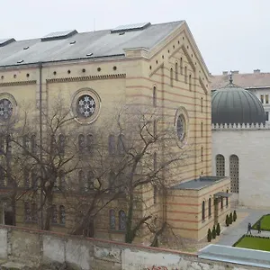 Synagogue View Gasthuis