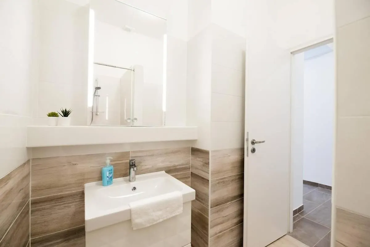 Extra Central Brand New Large Home With Air Con Budapest 0*,