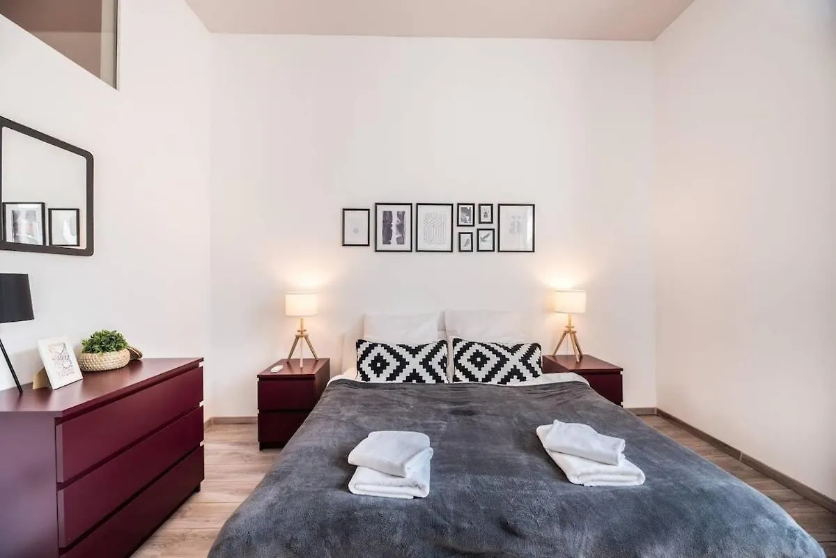 Extra Central Brand New Large Home With Air Con Budapest Hungary